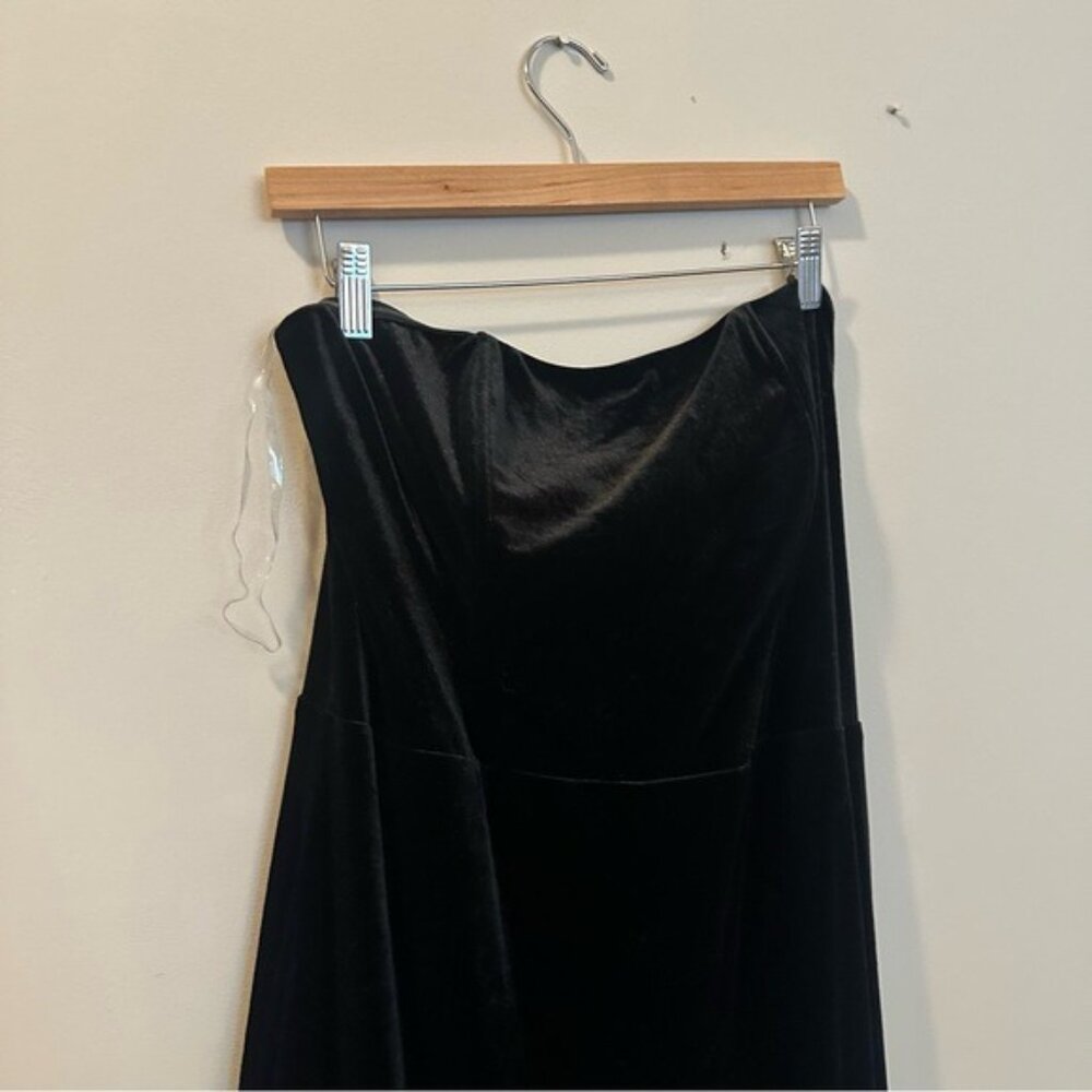 Fashion Nova Stella Velvet Black Elegant Black Off-Shoulder Evening Gown Size 1X - Picture 7 of 15